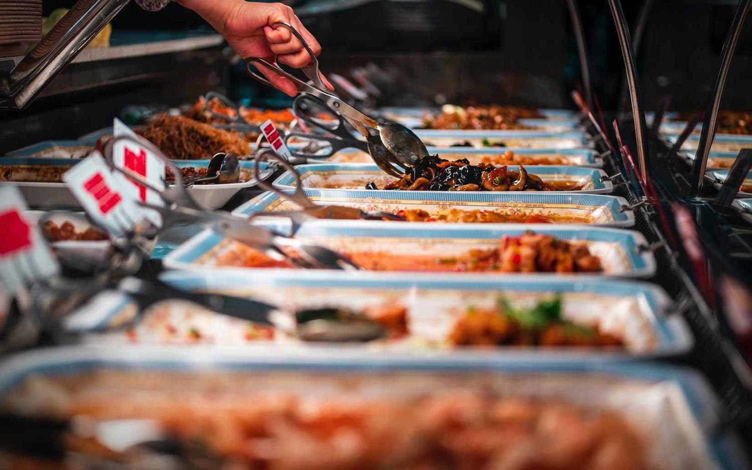 Im Golden City - Restaurant Harburg gibt es ein chinesisch-mongolisches Buffet  / ©Unsplash/Ulysse Pointcheval