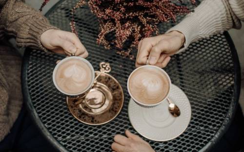 Torrefaktum: leckerer Kaffee und gemütliches Ambiente in Ottensen / ©Unsplash/Renate Vanaga