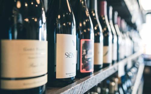 Rund 20mal in Hamburg: der Weinladen Jacques’ Wein Depot / ©Unsplash/Scott Warman