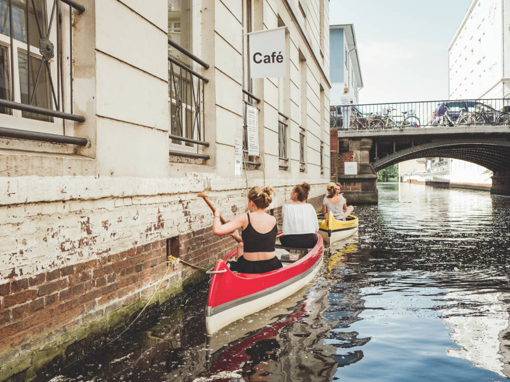 To-Go auf dem Wasser am Cafè Canale / ©Geheimtipp Hamburg