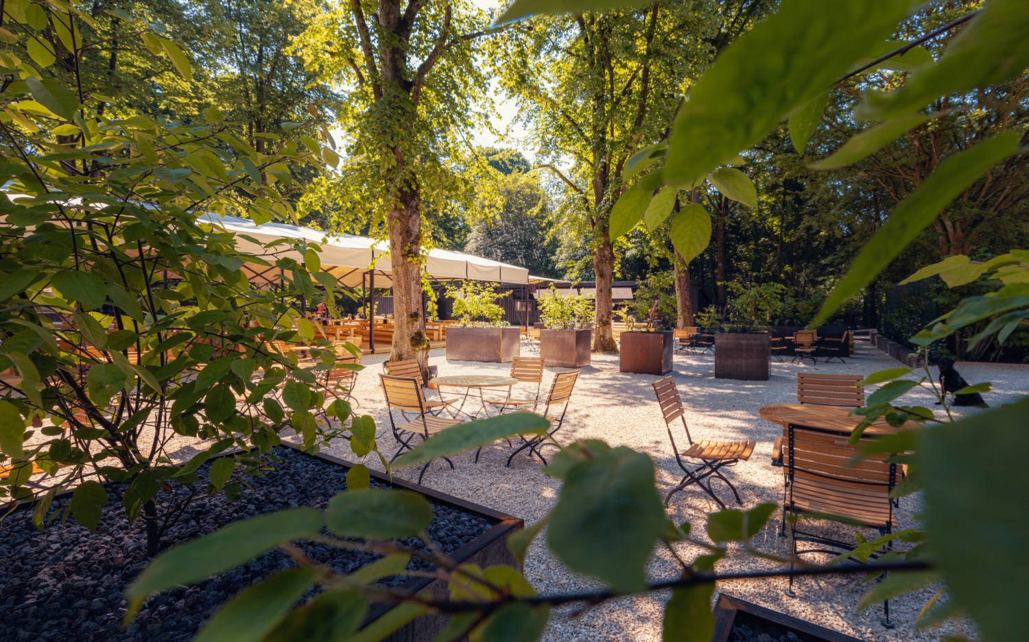 Endlich lockt der Biergarten im Landhaus Walter wieder mit seinen schattigen Plätzen im Hamburger Stadtpark / ©Landhaus Walter