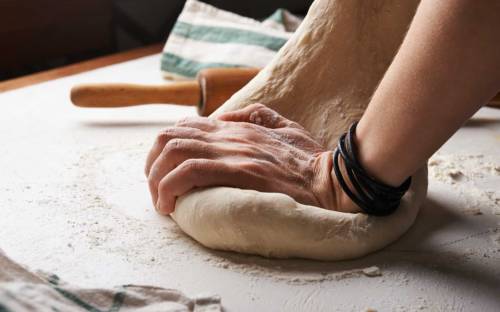 In der Bäckerei Daube aus Barmbek wird seit über 130 Jahren gebacken / ©Unsplash/Nadya Spetnitskaya