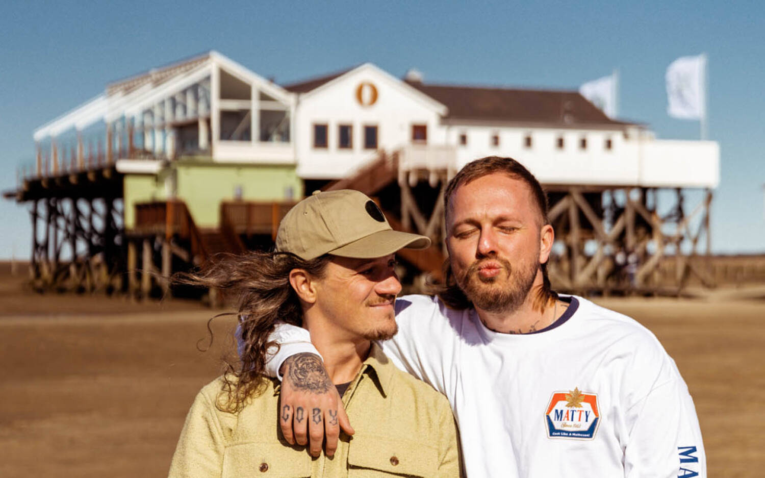 Johannes Riffelmacher und Thomas Kosikowski haben in St. Peter eine zweite Heimat für das Salt & Silver gefunden / ©Salt and Silver