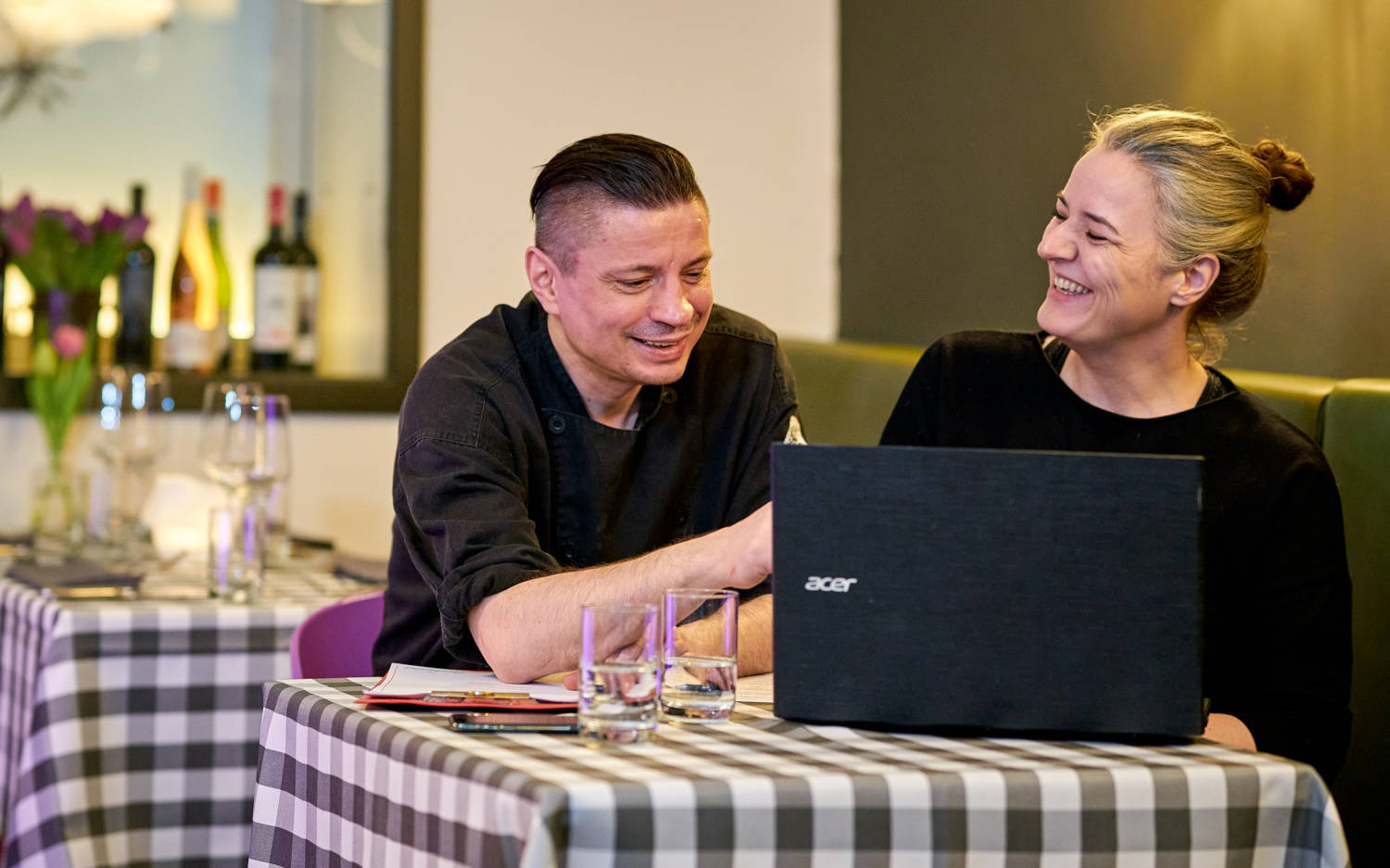 Küchenchef Marco Krüger und Mitinhaberin Laura Gsellmann blicken positiv in ihre gastronomische Zukunft / ©Marc Sill