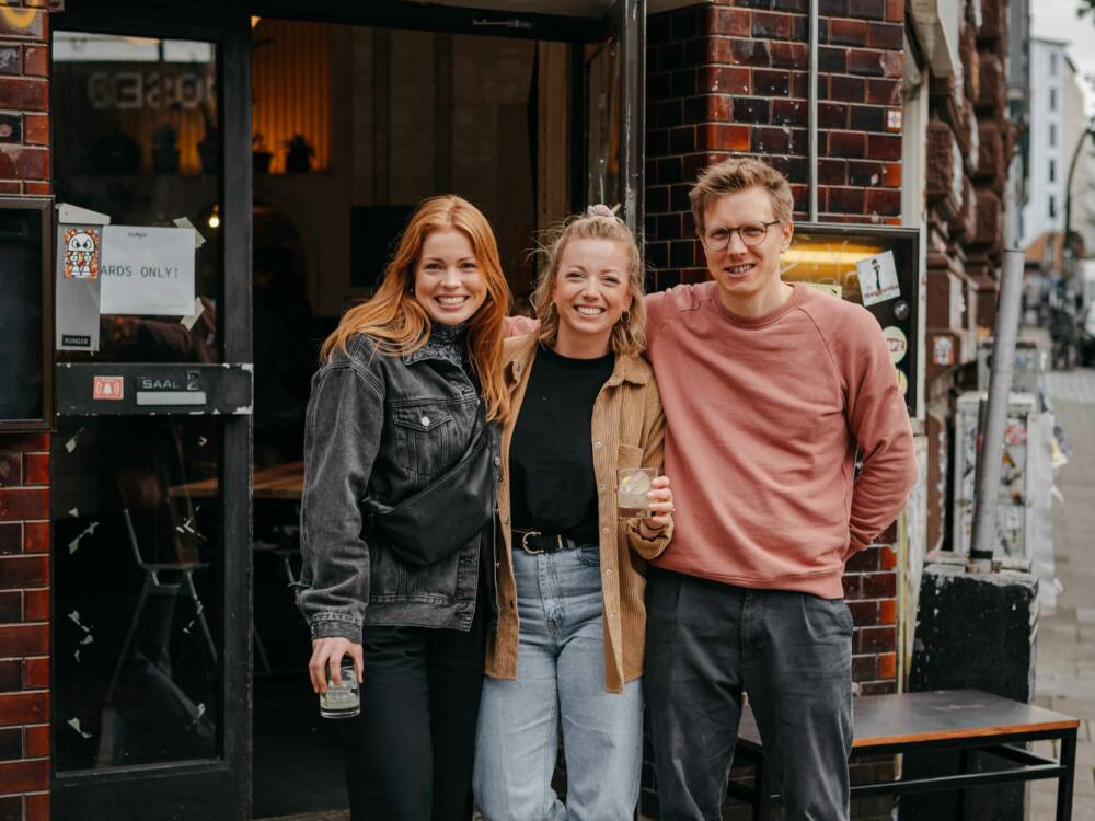 Ronja, Zora und Oliver Klipp eröffnen das Blattgold-Restaurant am 1. Dezember / ©Juli Schneegans