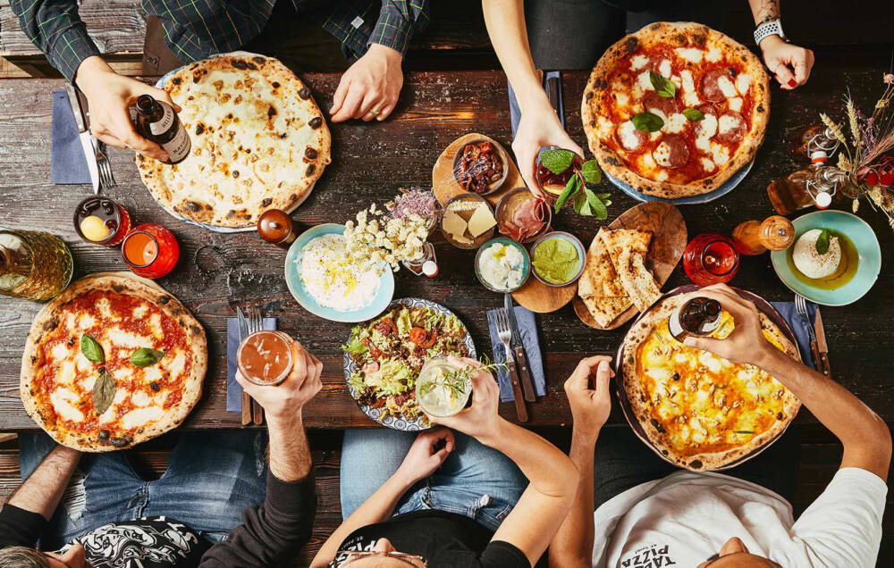 Für alle etwas dabei: Bei Tazzi Pizza gibt’s ein buntes Sortiment / ©Robert Schlossnickel