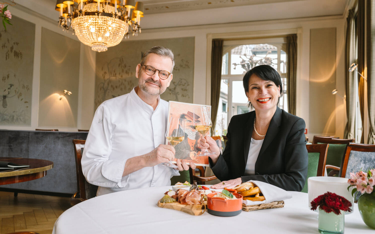 Judith Fuchs-Eckhoff und Thomas Martin freuen sich auf die Wiedereröffnung der Weinwirtschaft Kleines Jacob / ©DSR Hotel Holding