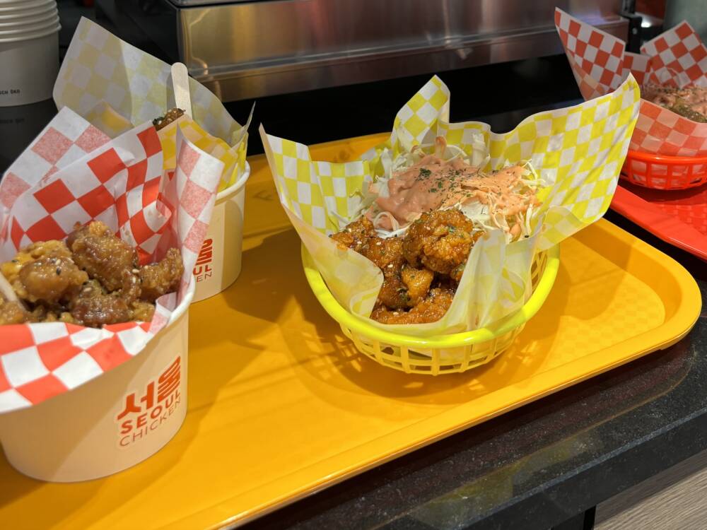 Korean Fried Chicken gibt es jetzt auch im Rewe in den Zeisehallen / ©Genuss-Guide 