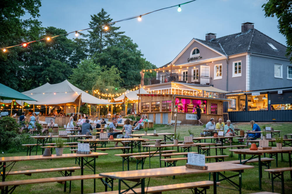 Der Biergarten von Goldschätzchen eignet sich perfekt als Hochzeits- und Ausflugslocation  / ©Goldschätzchen