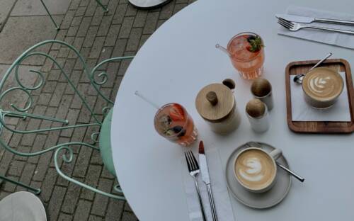 Ein schönes Frühstück im Café Kernig genießen / ©Paula Budnik