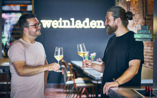 Freundlichkeit & Gastfreundschaft im Weinladen St. Pauli / ©Marc Sill