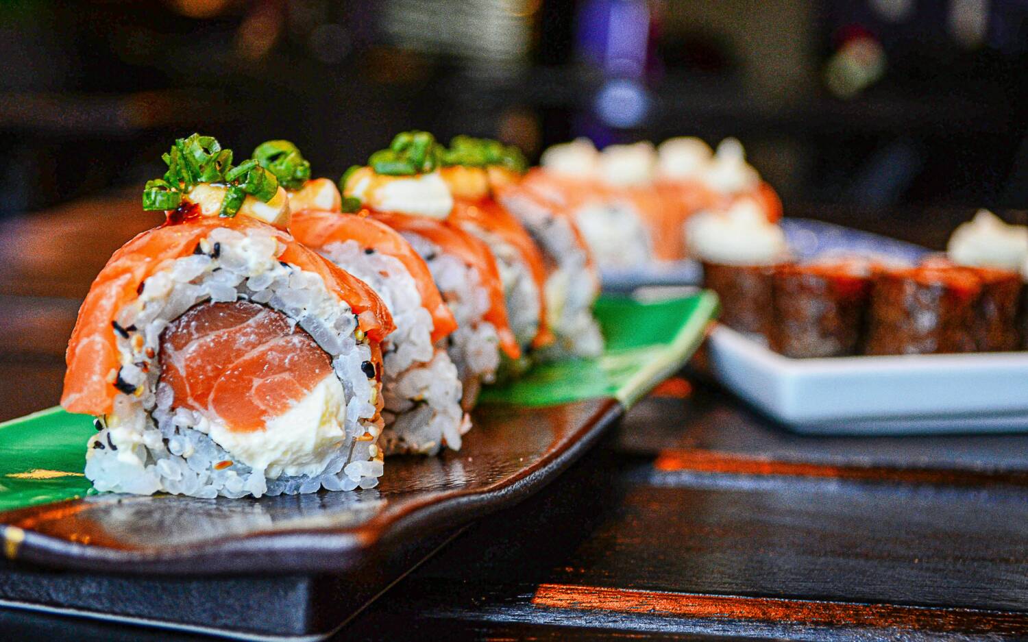 In der Langen Reihe lockt das neue Hikaru mit köstlichem Sushi / ©Unsplash/Vinicius Benedit