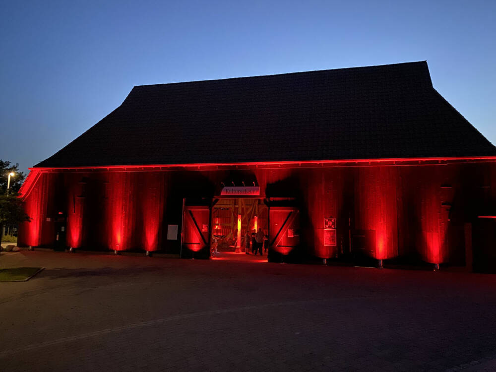 Zum Abschluss der Weinfestsaison gibt’s Party in der Kulturscheune Drochtersen / © Kulturscheune Drochtersen