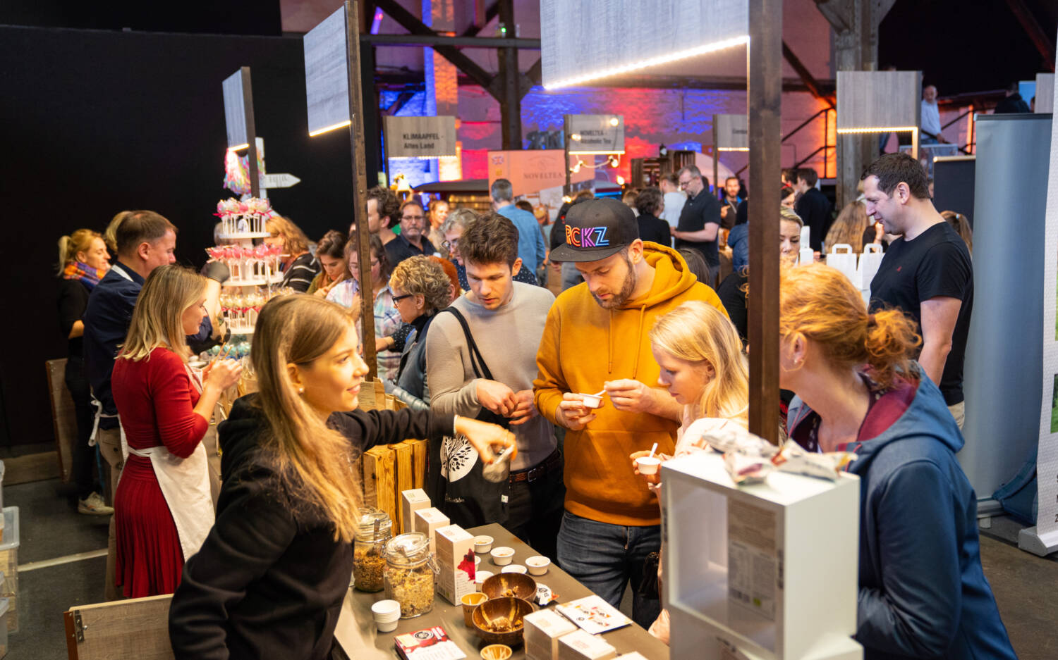 Ausstellende aus Hamburg präsentieren im Großmarkt erstmals ihre Produkte / ©eat&style