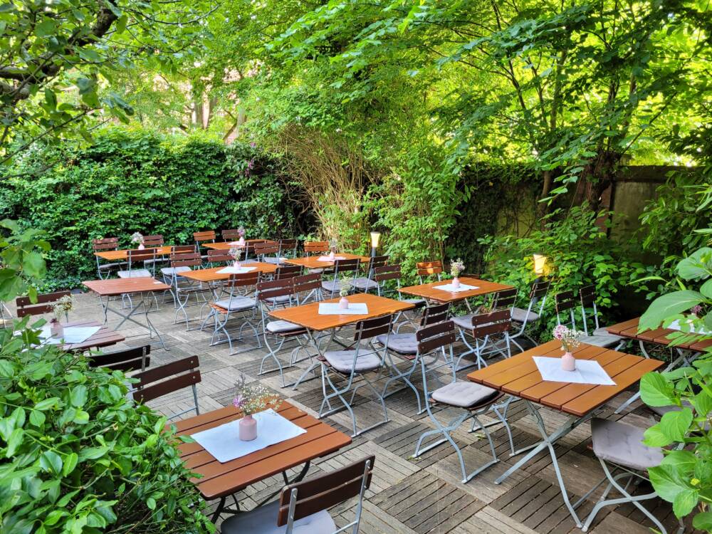 Biergarten mitten im Dorf Blankenese: Das Restaurant Rudolphs / ©Frank Nerlich