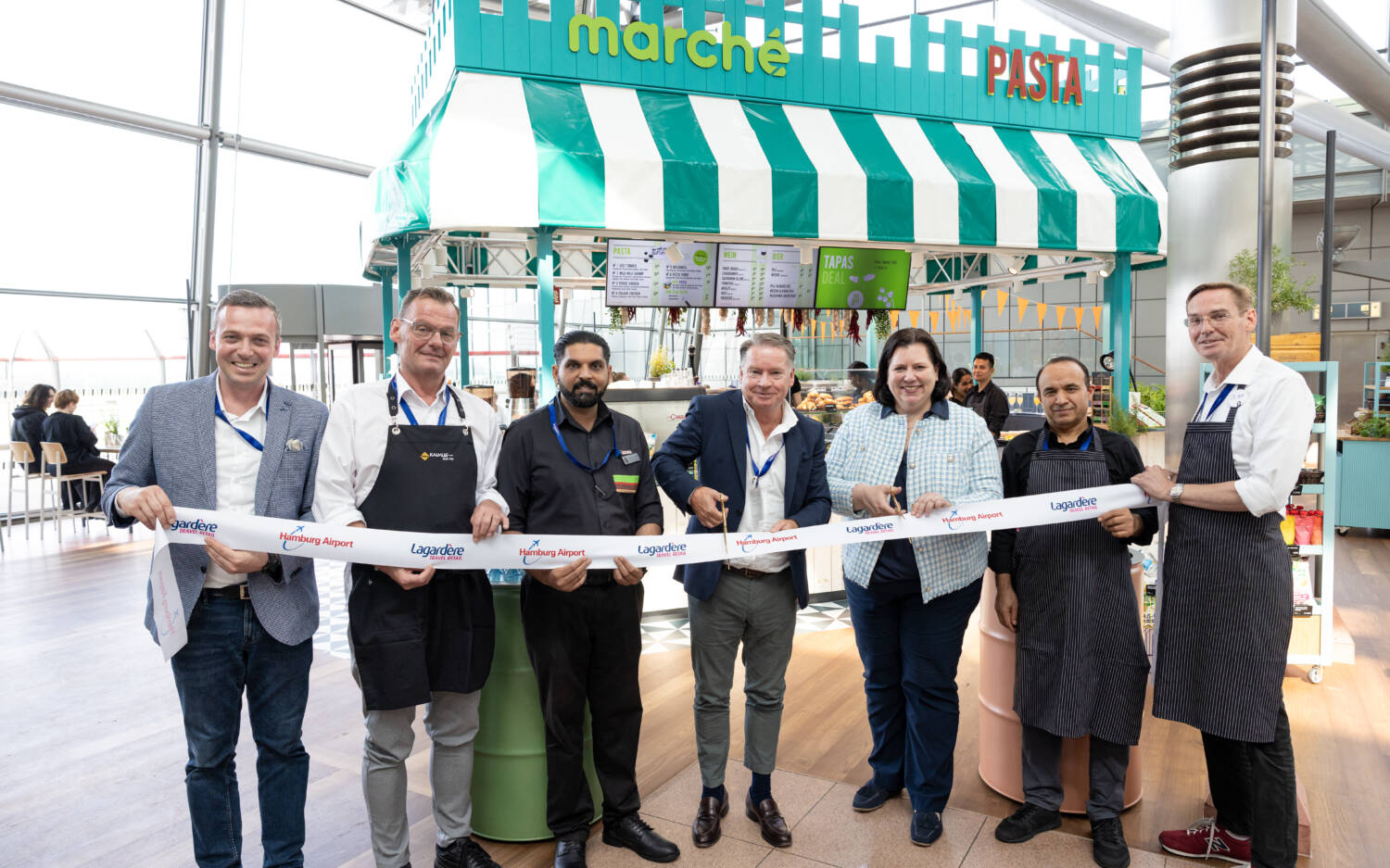 Das Marché Bistro am Hamburg Airport wurde feierliche eingeweiht / ©Oliver Sorg/Hamburg Airport