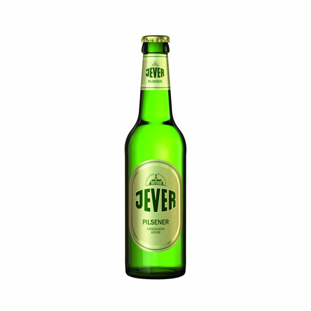 Die Bier-Empfehlung des Rezeptes zu Herzen genommen: Das friesisch-herbe Jever ergänzt den Fisch hervorragend / ©Jever Brauerei 