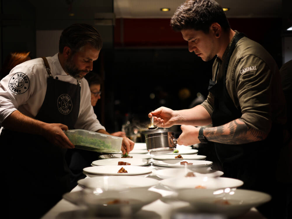 Beim ChampionsDinner kommen Gastronomen aus unterschiedlichen Restaurants zusammen / ©Johanna Zobel