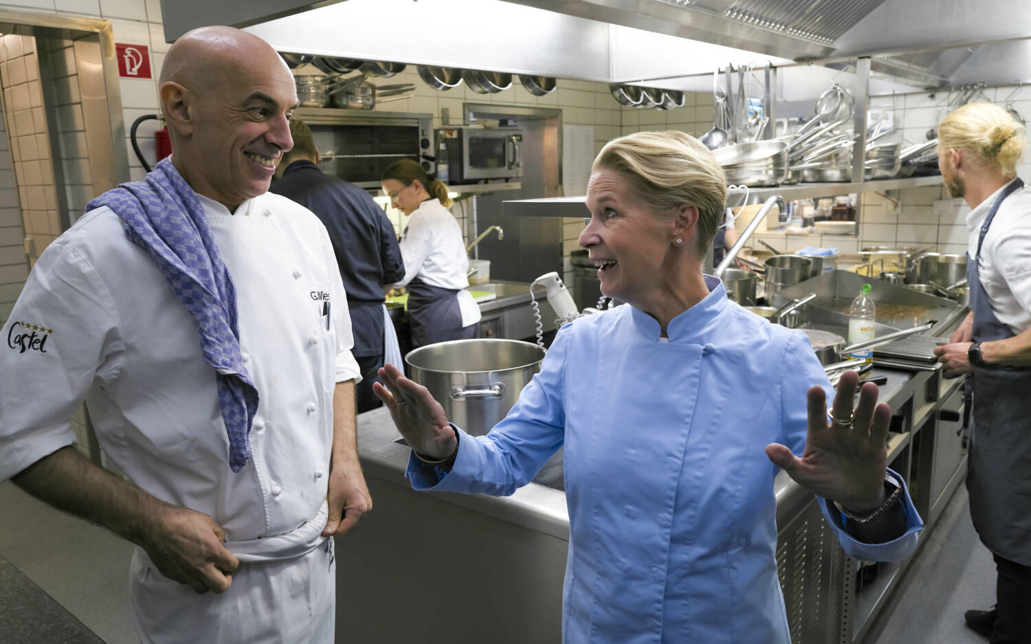 Gute Stimmung bei Gerhard Wieser und Cornelia Poletto in der Küche vom Rolin Restaurant  / © Marcus Brodt