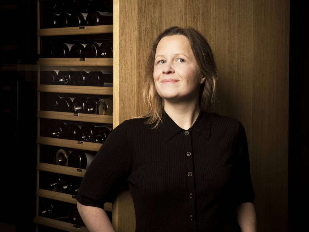 Bei ihr ist Wein­ genuss immer lässig: Stephanie Döring / ©Jérome Gerull