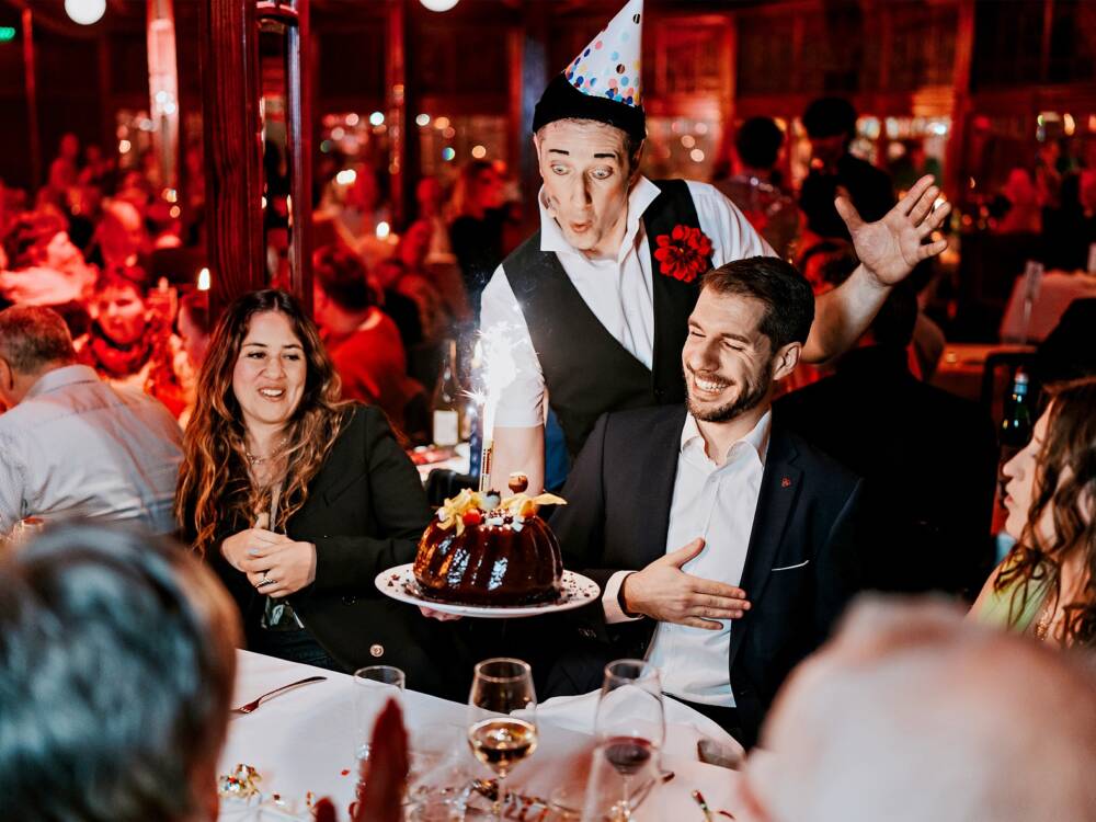 Im Spiegelsaal des Cornelia Poletto Palazzo: Zwischen Haute Cuisine und unterhaltsamen Varieté  / ©Palazzo, Robin Schmiedebach Photography