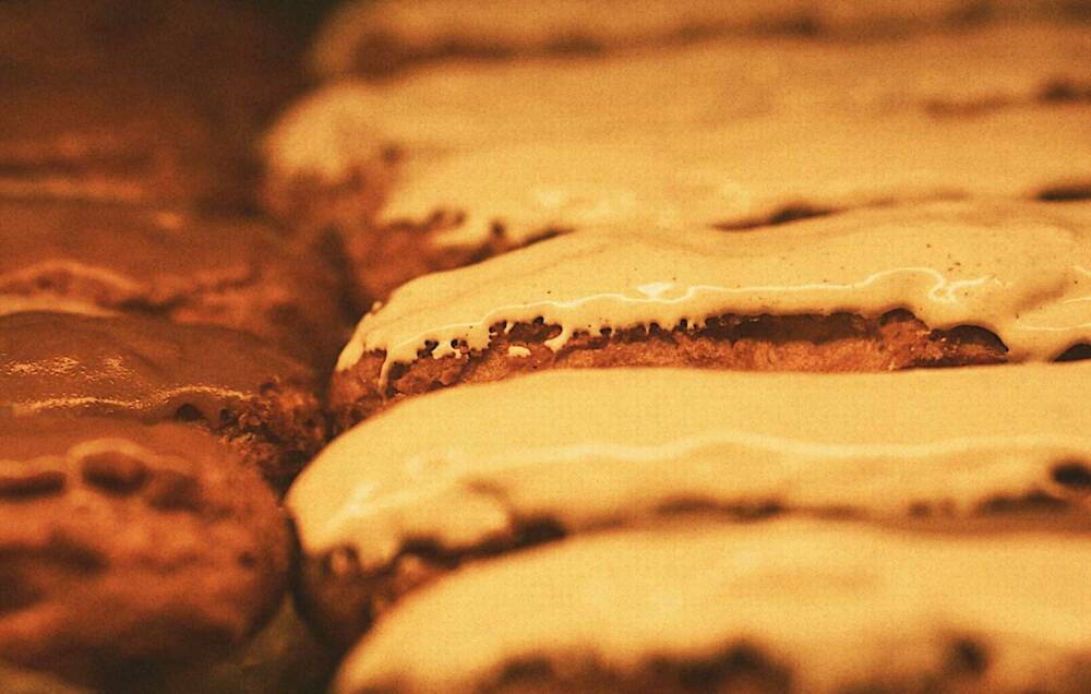 Platz für ein Eclair ist immer! Bei Eclair au Café gibt es das französisches Gebäck in verschiedenen Ausführungen / ©Eclair au Café