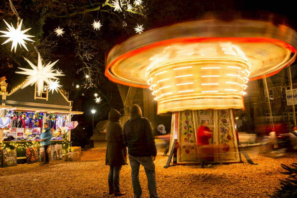 Beeindruckendes Lichtkonzept auf dem Bergedorfer Weihnachtsmarkt / ©Bergedorfer Weihnachtsmarkt