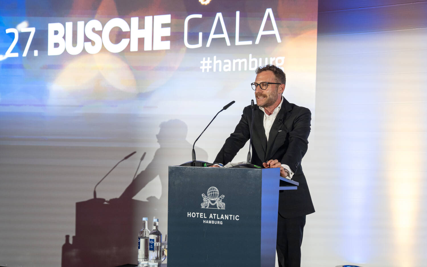 Sebastian E. Merget durfte bei der Busche Gala die Laudatio für den Genießer des Jahres halten / ©Guido Schröder Fotografie