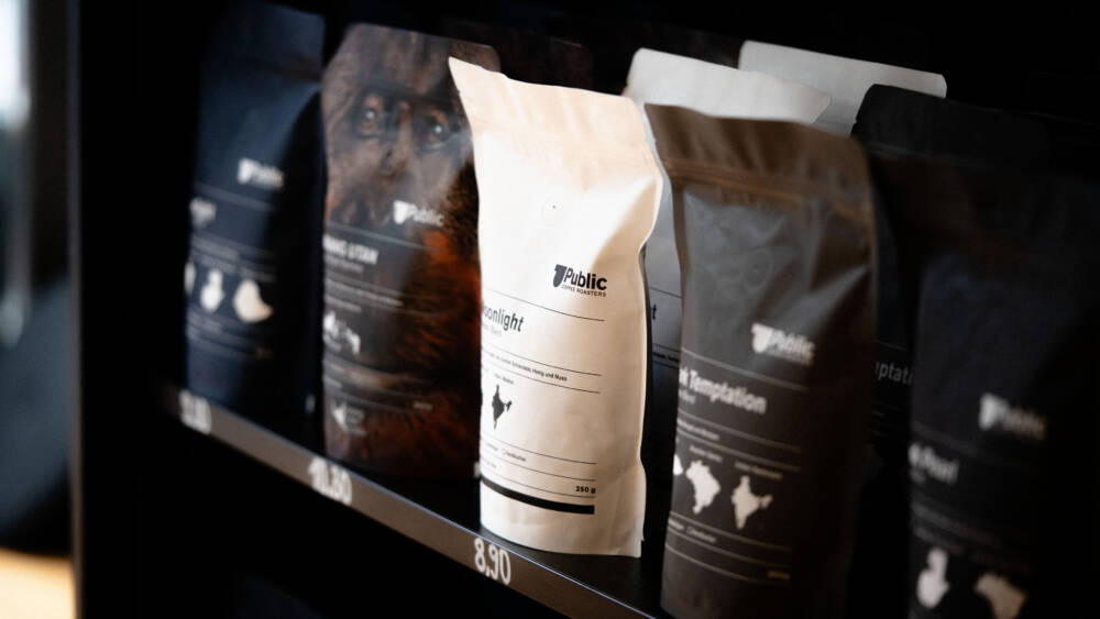 „Third Wave“-Kaffee aus Hamburg bieten die Public Coffee Roasters / ©Public Coffee Roasters