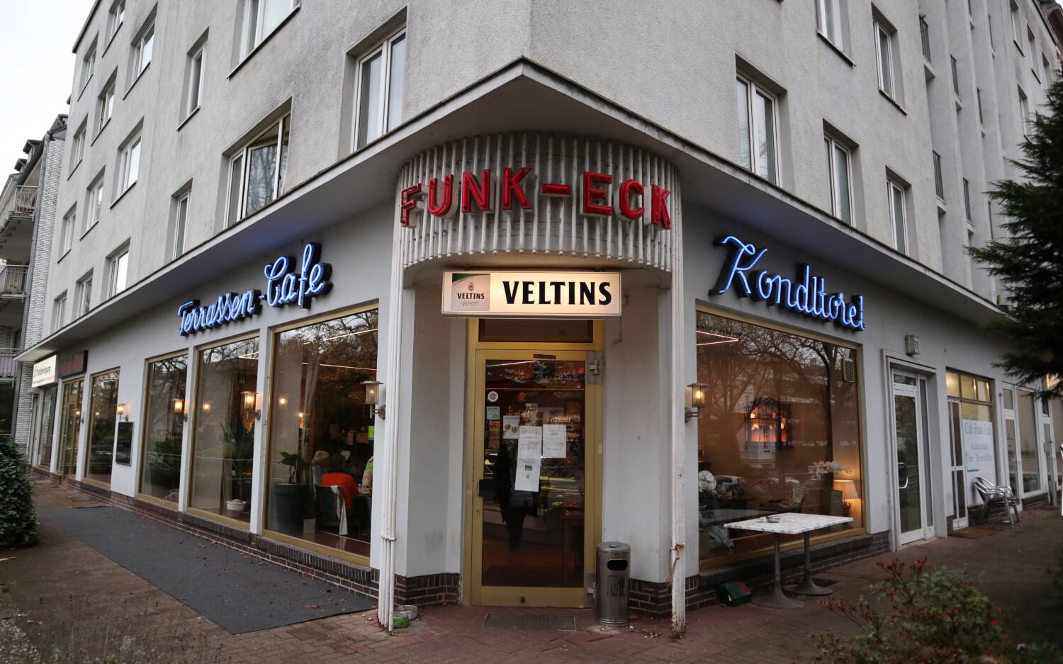 Das Funk-Eck in Harvestehude besteht seit fast 75 Jahren und ist mittlerweile eine Hamburger Institution /©Alina Fedorova