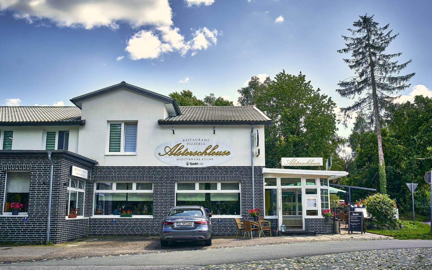 Mediterrane Küche in Hamburgs Osten: das Restaurant Alsterschleuse in Tangstedt / ©Marc Sill