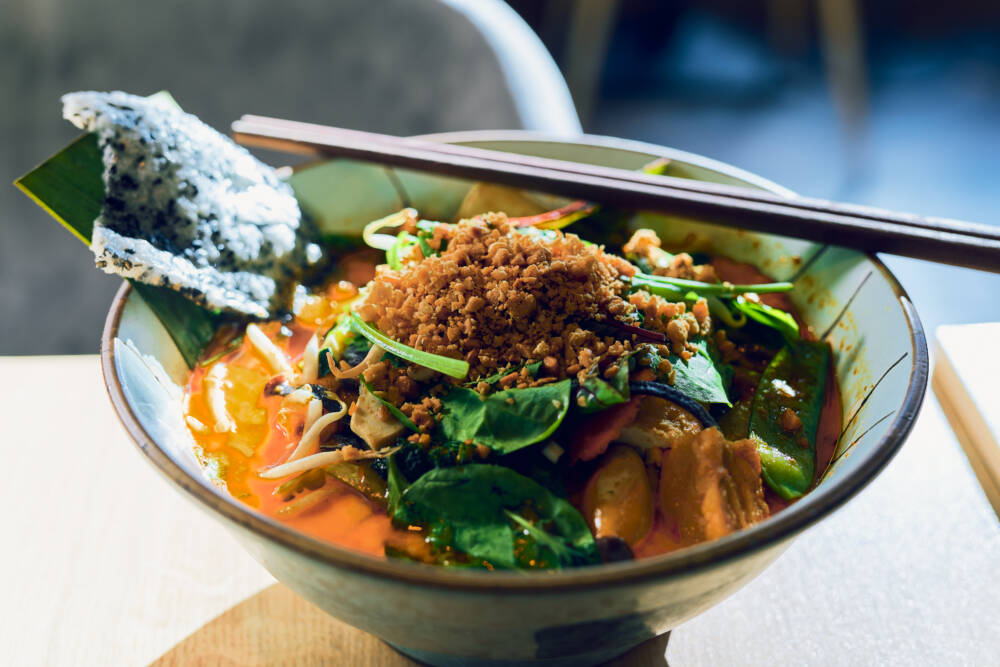 Große Schüssel voll mit Glück: vegane Bowl im Bodhi / ©Marc Sill