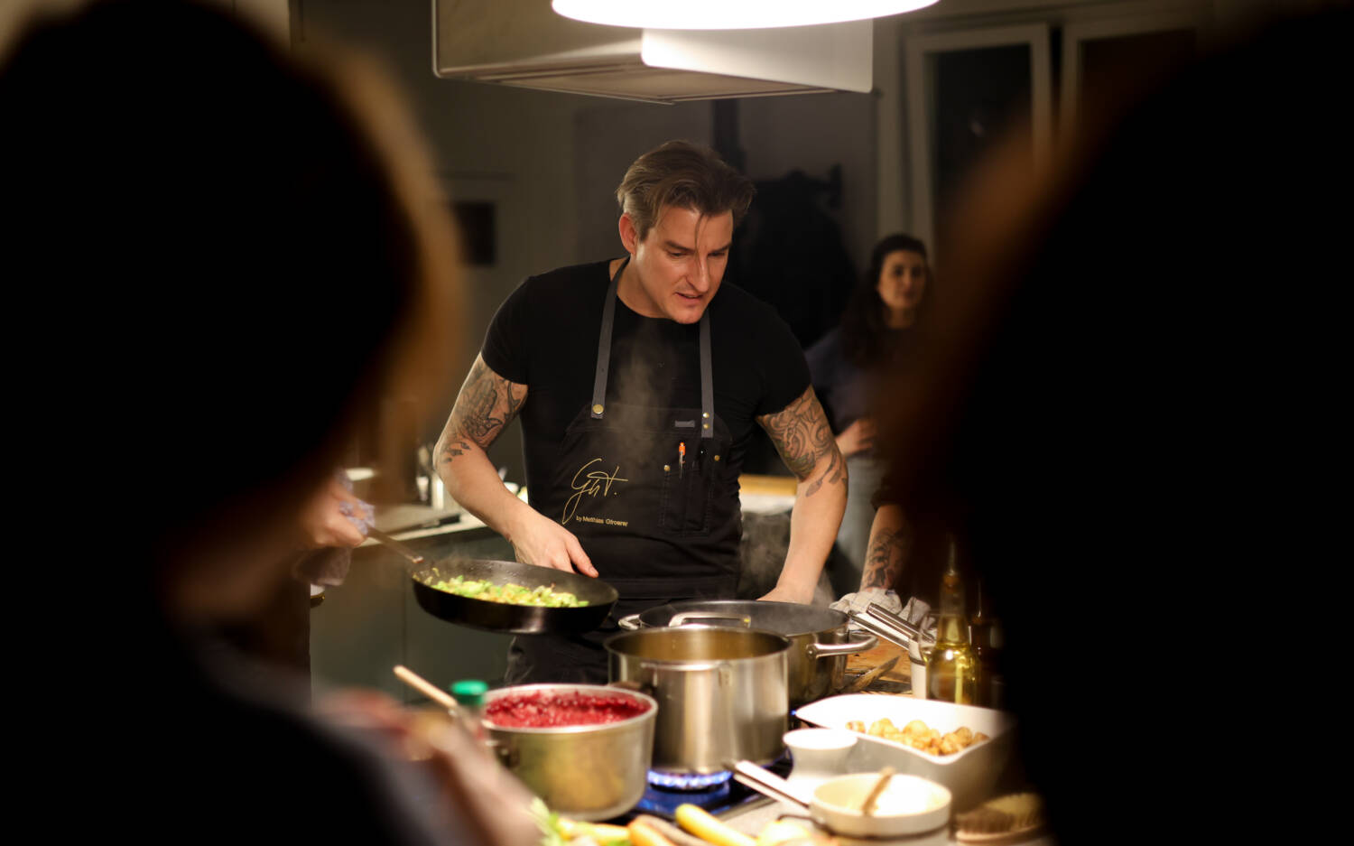 Matthias Gfrörer setzte beim Kochkurs Wintergemüse in Szene / ©Johanna Zobel